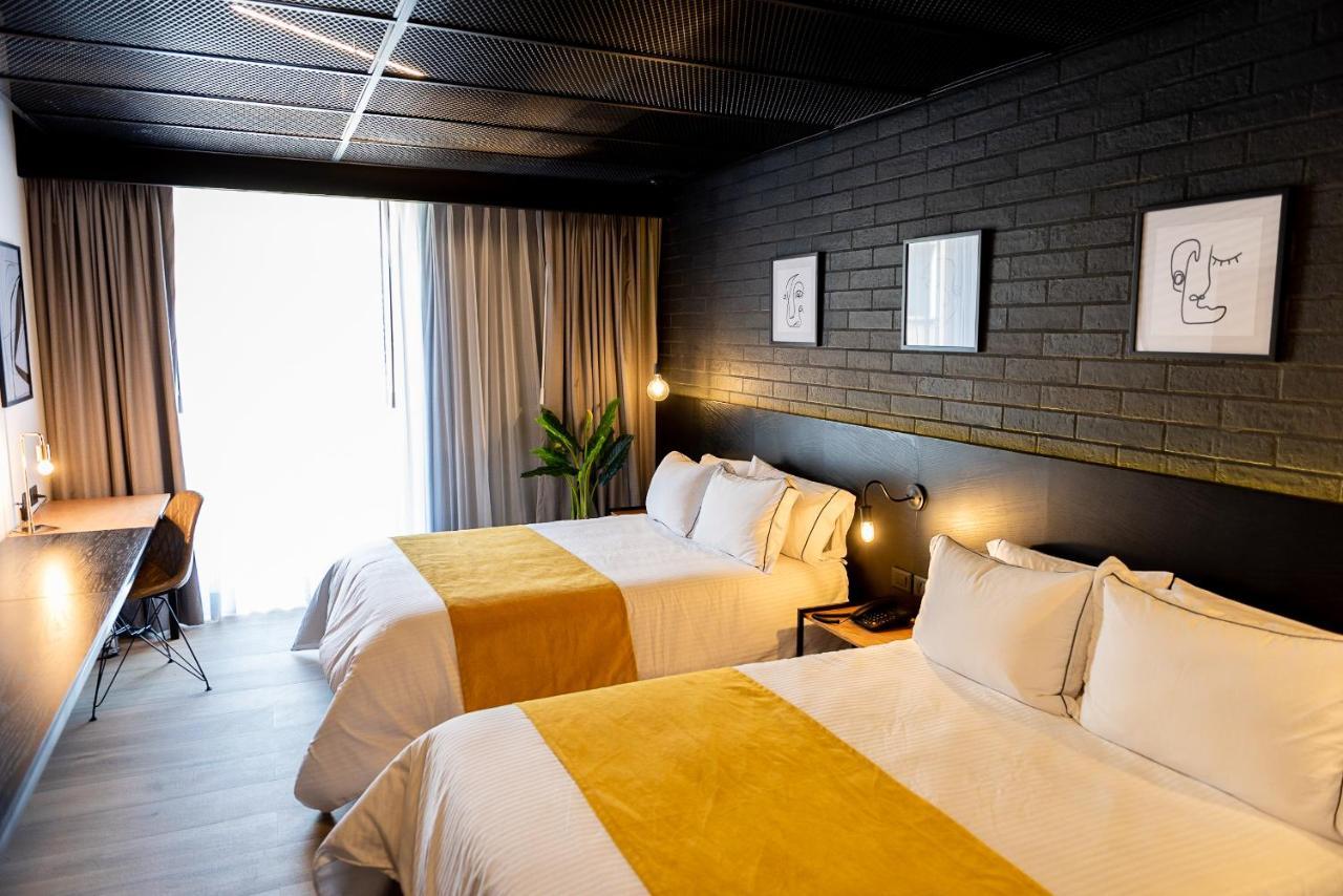 Fulton Business Luxury Hotel グアダラハラ エクステリア 写真