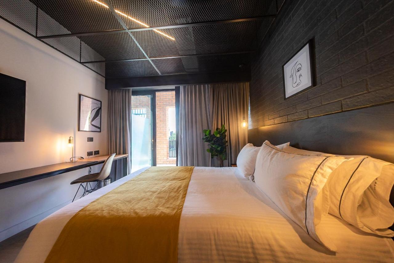 Fulton Business Luxury Hotel グアダラハラ エクステリア 写真